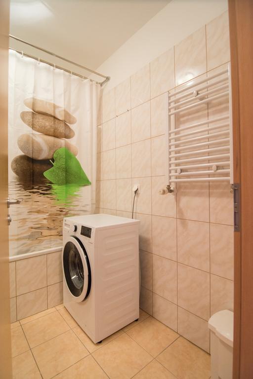 Center Haz Apartman Budapest Eksteriør bilde